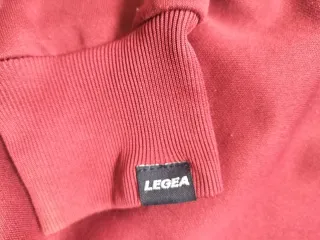 Conjunto deportivo Legea burdeos y azul marino