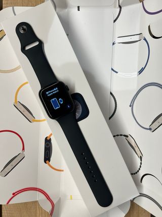 Apple Watch Series 8 (NINGUNA RALLADA)