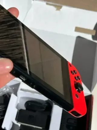 Como nuevo!! Nintendo Switch V2 con caja