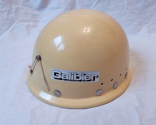 CASCO GALIBIER ESCALADA ALPINISMO BARRANQUISMO