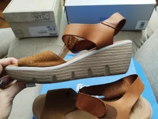 Sandalias Ixoo Beige y Marrón
