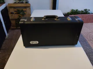 Trompeta con estuche