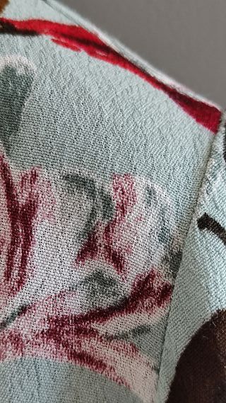 Blusa fluida Zara Basic estampado floral