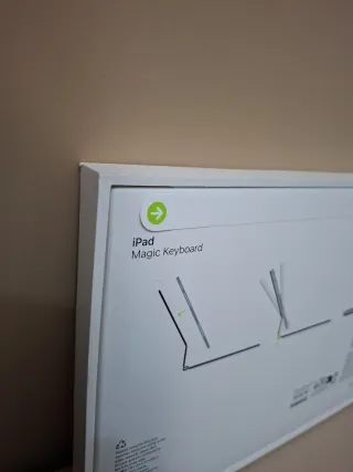 Teclado iPad Magic Keyboard 11" M4 M5