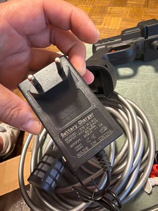 Pistola hidrolimpiadora a batería