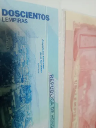 Billetes de Honduras 200 y 1 Lempira