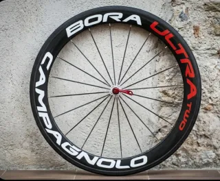 Rueda delantera Campagnolo Bora Ultra Two