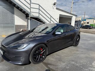 Tesla Model S 2023