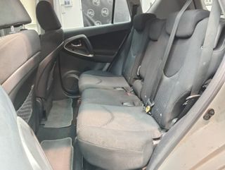 Toyota Rav4 2.2 D-4D Advance 4x2