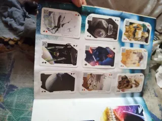 Lote 2 Álbumes Bambi y Star Wars