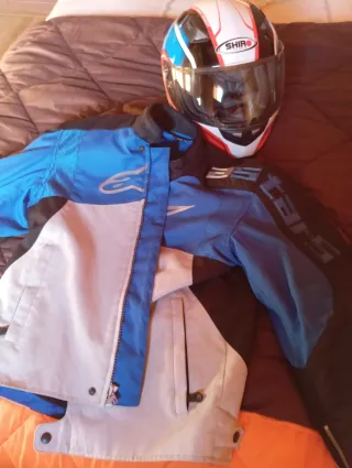 Casco y Chaqueta Moto