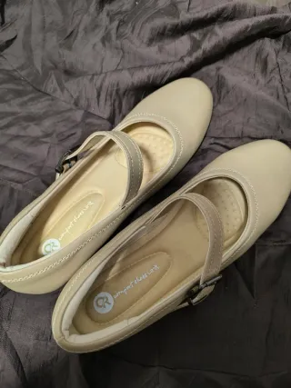Zapatos tacón ortopédicos beige