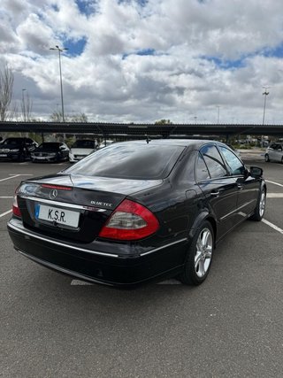 Mercedes-Benz Clase E E 300 211 Bluetec Avantgarde 4p 7G-T