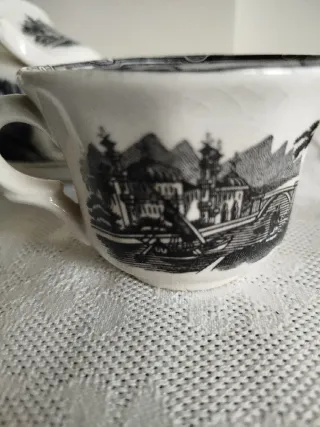 La Cartuja Pickman Sevilla. 4 tazas y platos