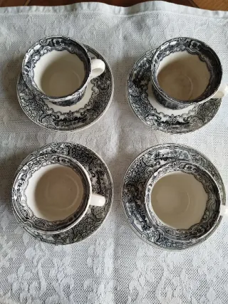 La Cartuja Pickman Sevilla. 4 tazas y platos