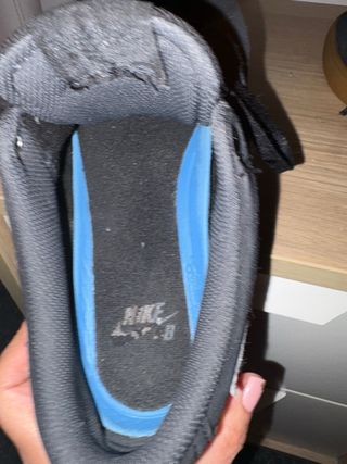 Zapatillas Nike Negras Suela Marrón