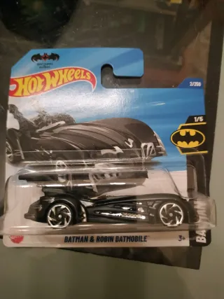 Hot Wheels Batman y Robin Batmobile