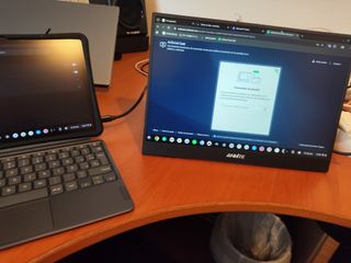 Monitor portátil táctil 14" Anmite – sin abrir