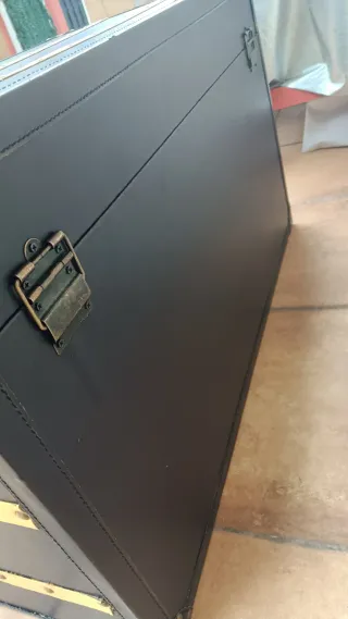 Baúl Vintage Cofre Decorativo Negro y Dorado