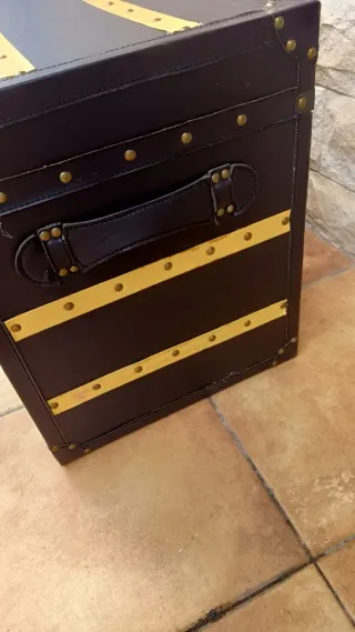 Baúl Vintage Cofre Decorativo Negro y Dorado