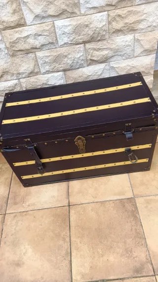 Baúl Vintage Cofre Decorativo Negro y Dorado