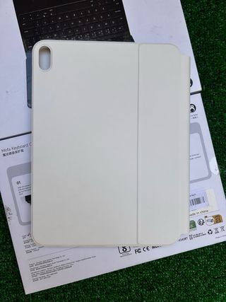 HOU Custodia con Tastiera per iPad 11Gen A16 + Penna Metapen A8