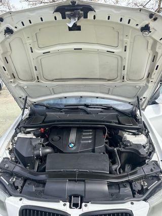 BMW Serie 3 - 318D tourning 2010