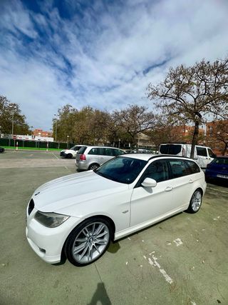 BMW Serie 3 - 318D tourning 2010
