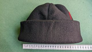 Conjunto de gorro y guantes de Lucky Strike