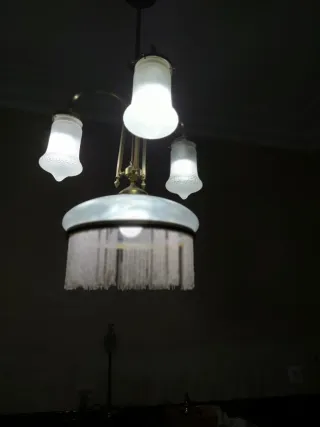 Lámpara de techo antigua de cristal