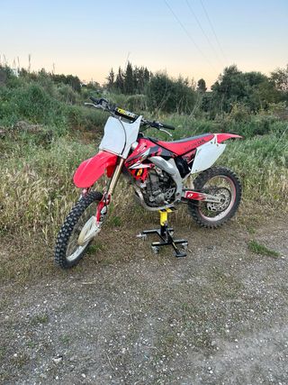 Honda 450 R Motocross Roja y Blanca