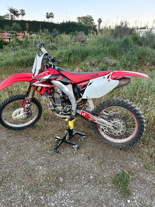 Honda 450 R Motocross Roja y Blanca