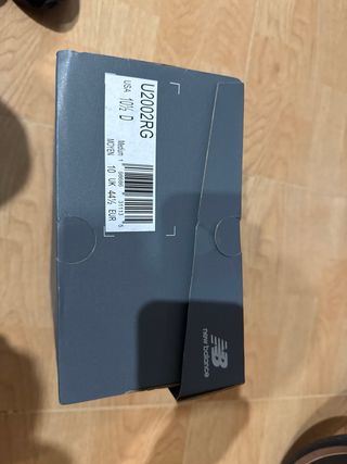 New Balance 2002R Negro de cuero vuelto