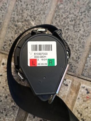 2 CINTURONES DE SEGURIDAD REF: 610307000 IZQ + DER