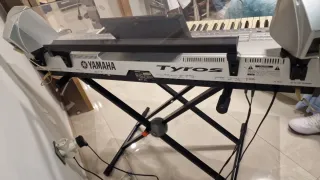 Teclado Yamaha Tyros