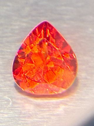Zafiro Padparadscha 5.05 Ct Pera Naranja