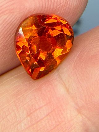 Zafiro Padparadscha 5.05 Ct Pera Naranja