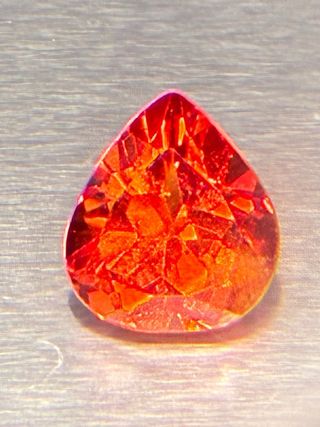 Zafiro Padparadscha 5.05 Ct Pera Naranja