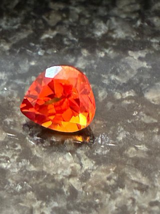 Zafiro Padparadscha 5.05 Ct Pera Naranja