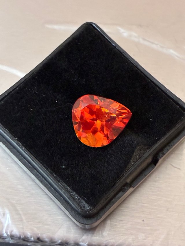 Zafiro Padparadscha 5.05 Ct Pera Naranja