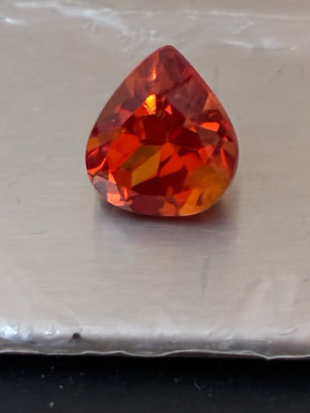 Zafiro Padparadscha 5.05 Ct Pera Naranja