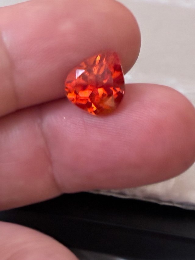 Zafiro Padparadscha 5.05 Ct Pera Naranja