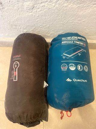 Saco de dormir y colchoneta Quechua