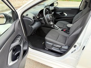 Toyota Yaris hibrido 92.000kms!