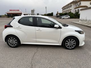 Toyota Yaris hibrido 92.000kms!