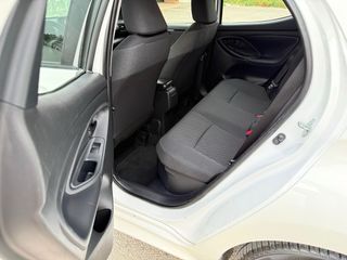 Toyota Yaris hibrido 92.000kms!