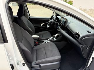 Toyota Yaris hibrido 92.000kms!