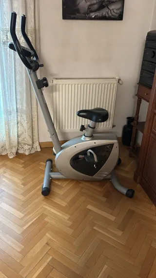 Bicicleta Estática Gris