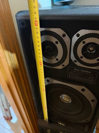Altavoces Akai Negros
