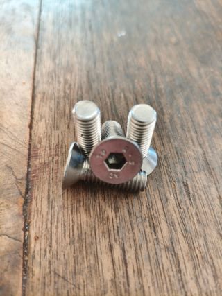 4 Tornillos Foil M8 x 25 mm Duotone